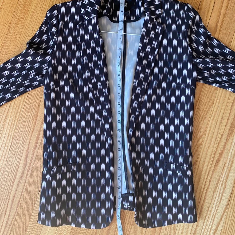 H&M Chic Patterned Blazer - Picture 8 of 10